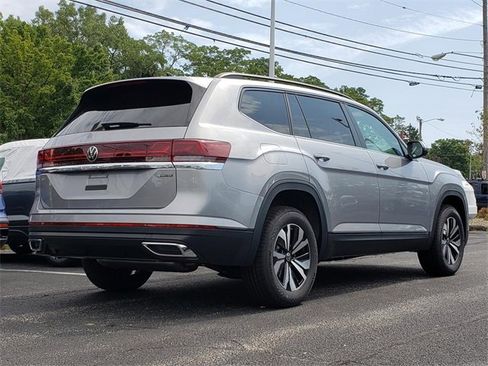 New 2026 Volkswagen Atlas SE image 3