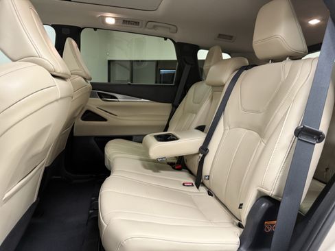 Certified 2024 INFINITI QX60 Luxe FWD image 16