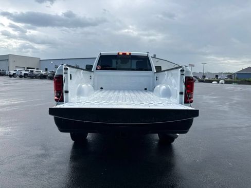 Used 2026 RAM 2500 Tradesman AWD/4WD image 13