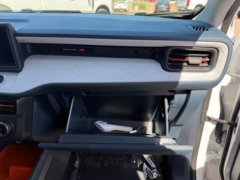 Certified 2024 Ford Maverick XLT image 16