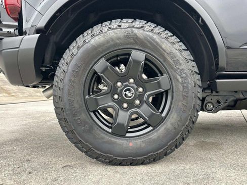 New 2025 Ford Bronco Big Bend w/ Black Diamond Package AWD/4WD image 17