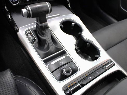 Used 2021 Kia Stinger GT image 61