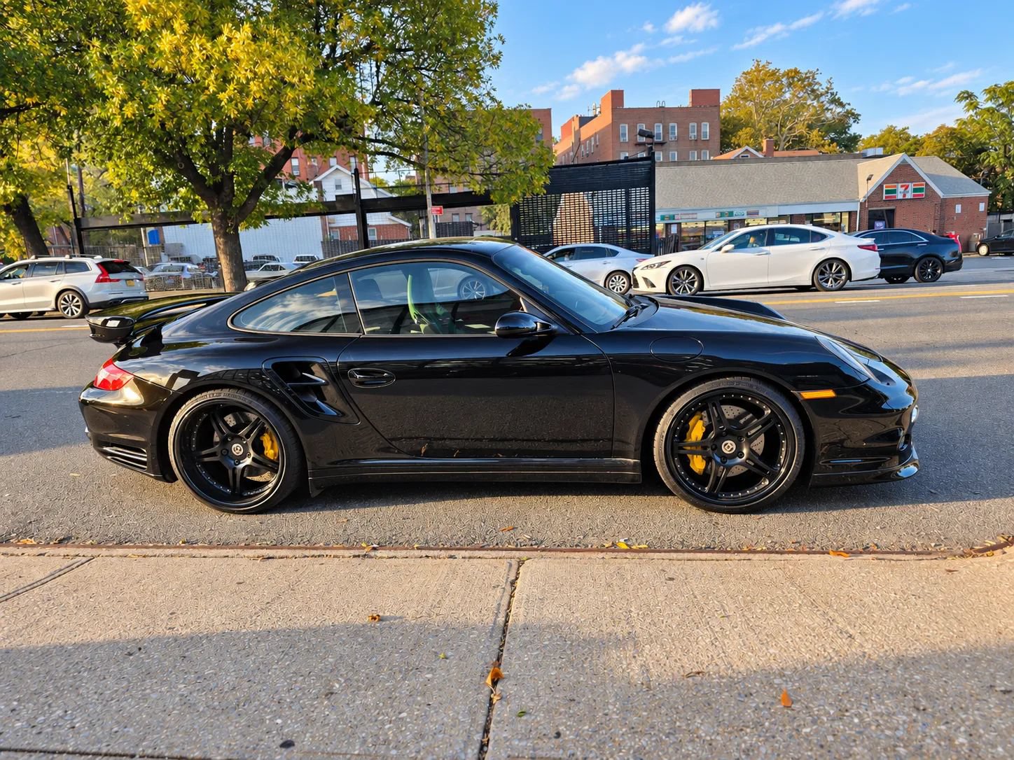 Used 2007 Porsche 911 Turbo AWD/4WD image 6