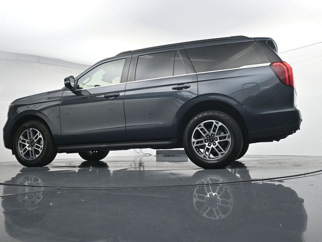 Used 2025 Ford Expedition Active AWD/4WD image 39