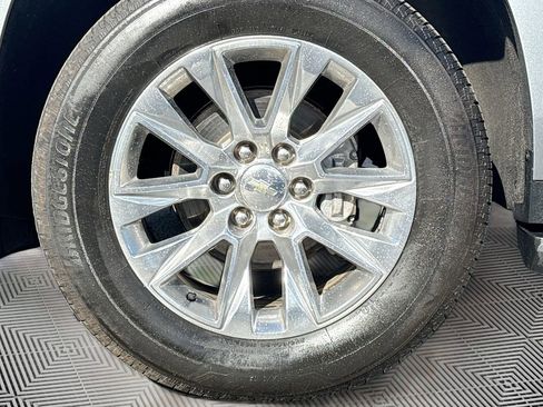 Used 2024 GMC Yukon XL Denali image 34