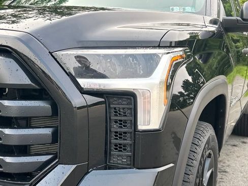 Certified 2025 Toyota Tundra SR5 AWD/4WD image 9