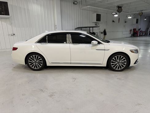 Used 2020 Lincoln Continental w/ Premium Package image 6