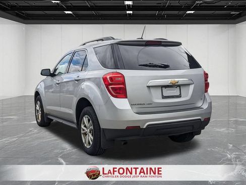 Used 2017 Chevrolet Equinox LT w/ Convenience Package AWD/4WD image 3