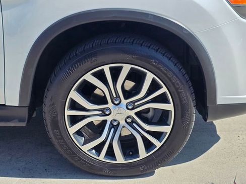 Used 2018 Mitsubishi Outlander Sport ES FWD image 8
