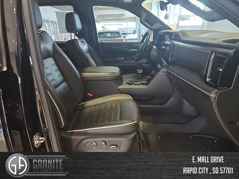 Used 2025 GMC Sierra 1500 AT4X AWD/4WD image 41