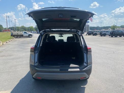 Used 2023 Nissan Rogue SV AWD/4WD image 9
