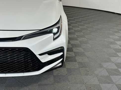 Used 2023 Toyota Corolla SE FWD image 9