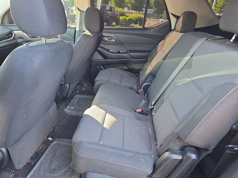 Used 2020 Chevrolet Traverse LS FWD image 10