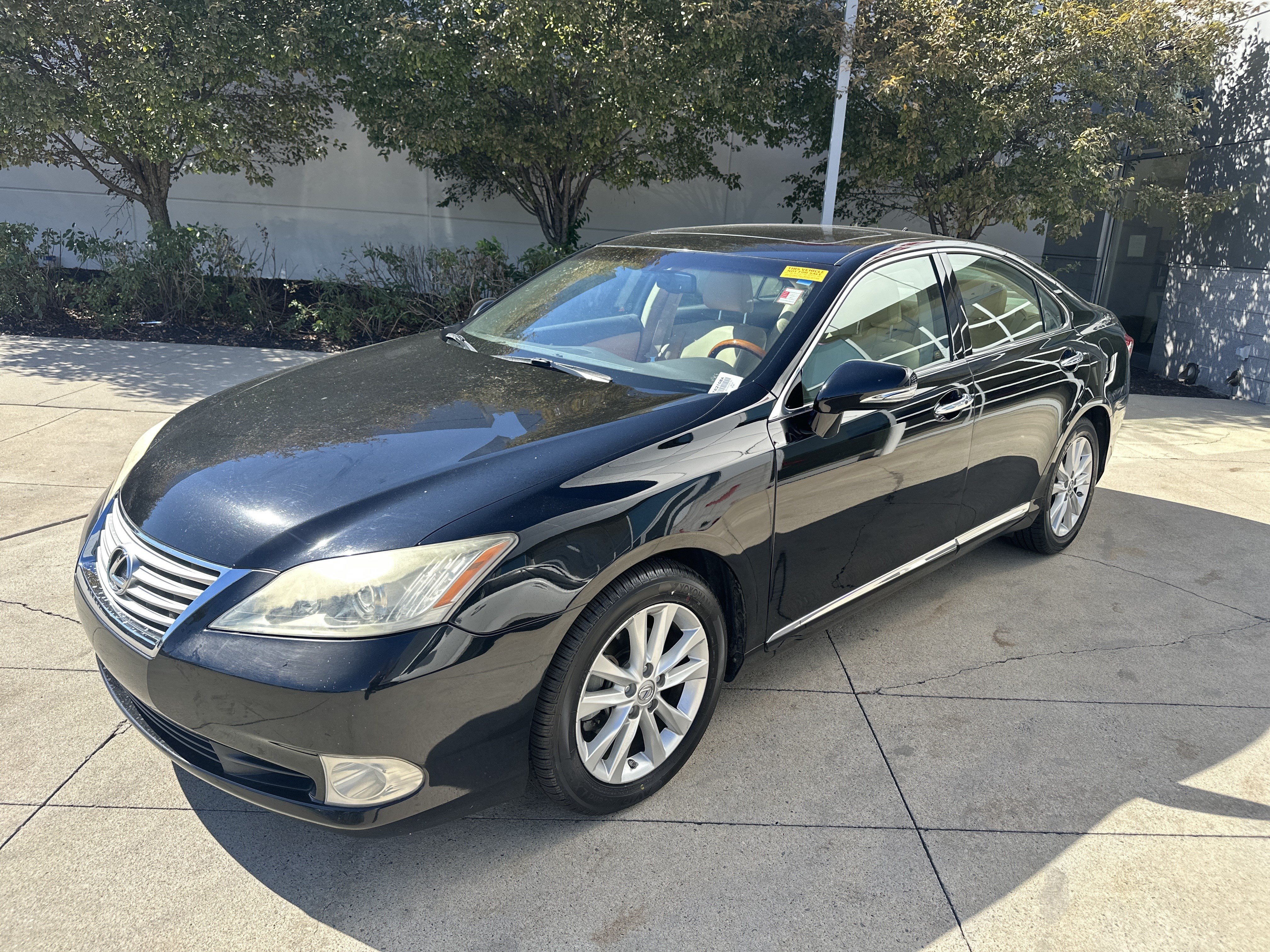Used 2010 Lexus ES 350 FWD image 3