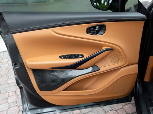 Used 2024 Aston Martin DBX 707 image 15