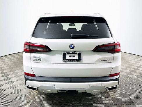 Used 2022 BMW X5 sDrive40i w/ Premium Package RWD image 4