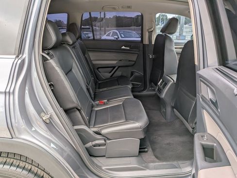 Used 2022 Volkswagen Atlas SE w/ Panoramic Sunroof Package image 21