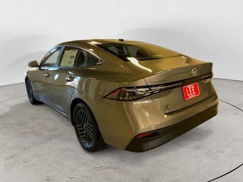 New 2026 Nissan Sentra SV w/ SV Convenience Package FWD image 3