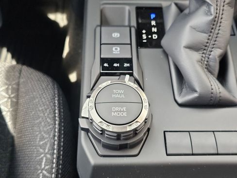 New 2026 Toyota 4Runner SR5 AWD/4WD image 20