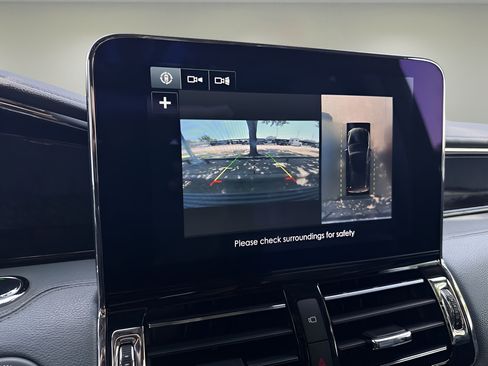 Used 2019 Lincoln Navigator Reserve AWD/4WD image 8