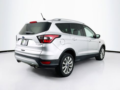 Used 2018 Ford Escape Titanium w/ Ford Safe & Smart Package image 9