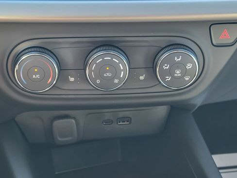 New 2026 Chevrolet Trax LS w/ LS Convenience Package FWD image 14