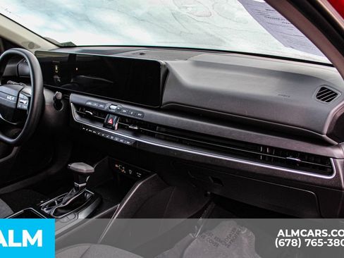 Used 2025 Kia K4 FWD image 17