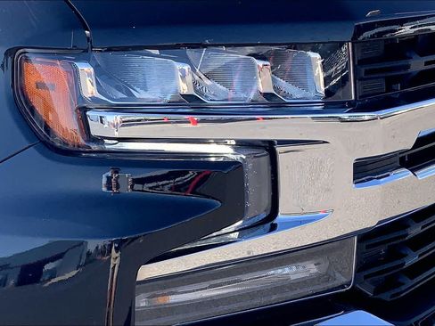 Used 2021 Chevrolet Silverado 1500 LT AWD/4WD image 28