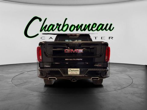 Used 2024 GMC Sierra 1500 AT4 w/ Technology Package AWD/4WD image 4