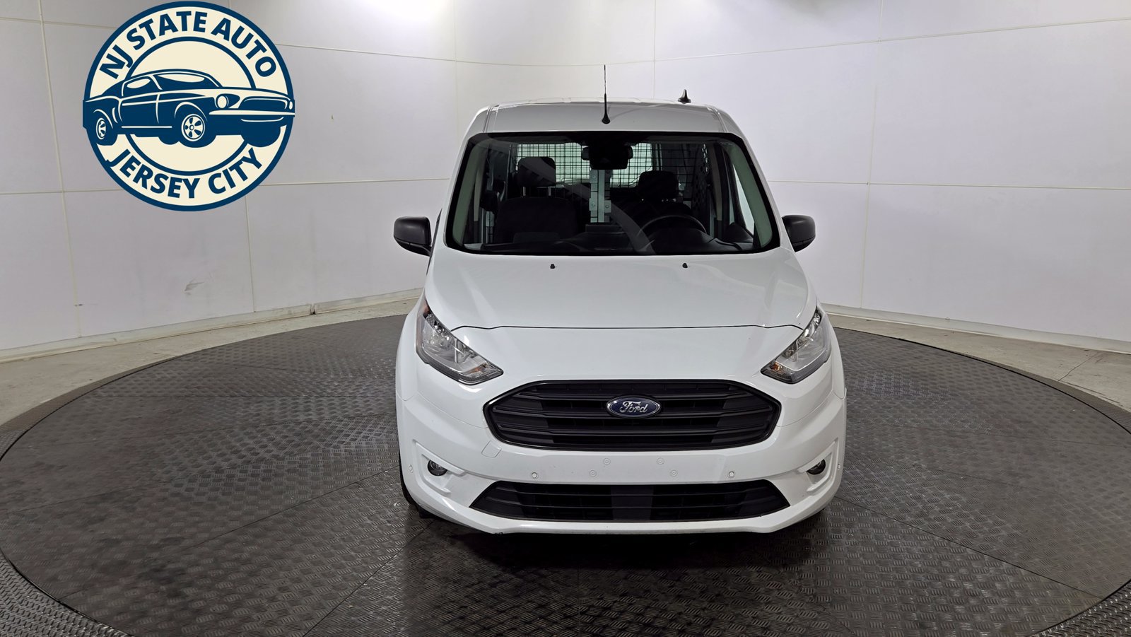 Used 2023 Ford Transit Connect XLT FWD image 2
