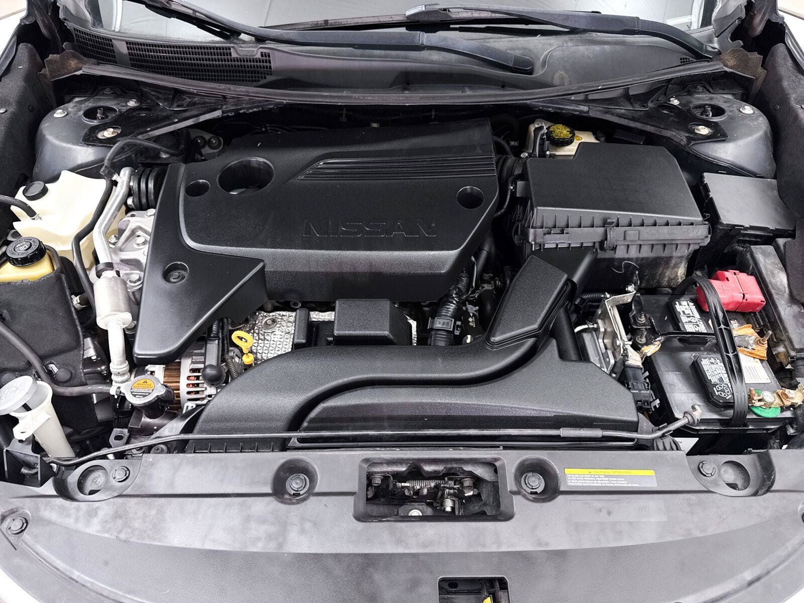 Used 2017 Nissan Altima 2.5 S w/ Power Driver Seat Package FWD image 5