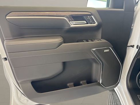 New 2026 Chevrolet Silverado 1500 LTZ w/ LTZ Premium Package image 12