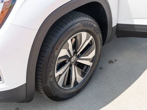 New 2026 Volkswagen Atlas SE FWD image 12