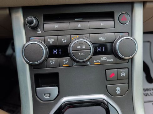 Used 2014 Land Rover Range Rover Evoque Pure Plus image 16