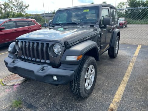 Used 2020 Jeep Wrangler Sport AWD/4WD image 5