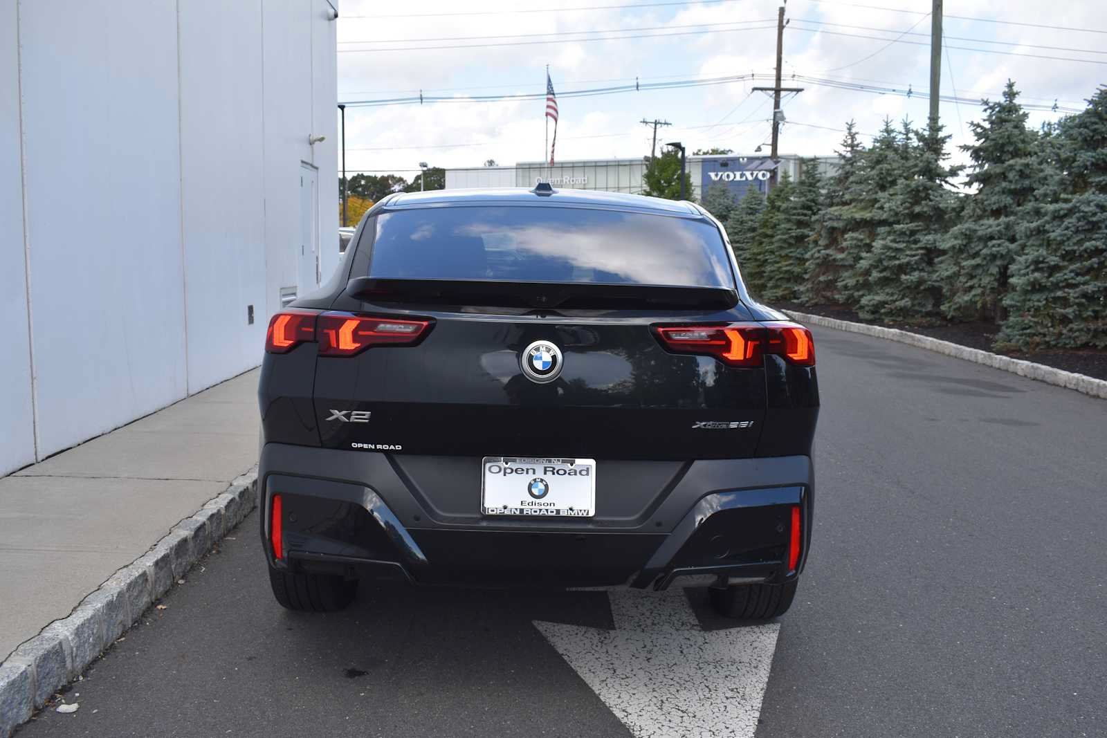 Used 2026 BMW X2 xDrive28i AWD/4WD image 5