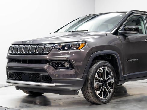 Used 2022 Jeep Compass Limited AWD/4WD image 4