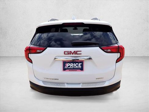 Used 2020 GMC Terrain SLE w/ Driver Convenience Package AWD/4WD image 3