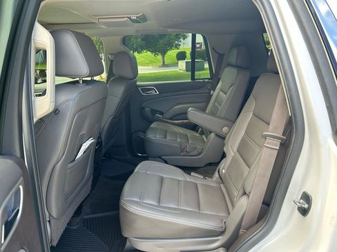 Used 2016 GMC Yukon Denali w/ Open Road Package AWD/4WD image 13