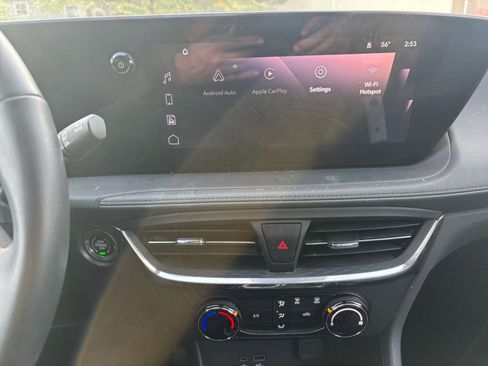 Used 2025 Buick Encore GX Preferred image 18