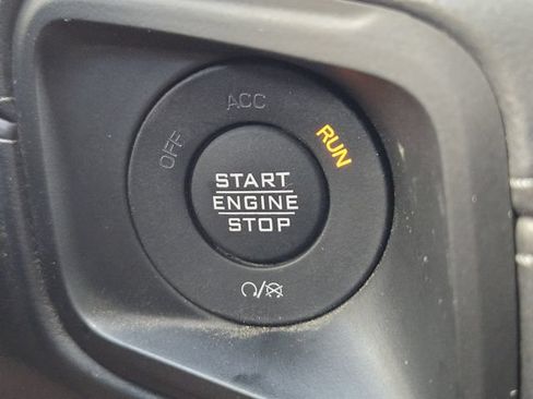 Used 2026 Jeep Wrangler Unlimited Rubicon AWD/4WD image 28