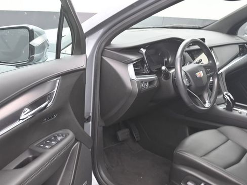 Used 2024 Cadillac XT6 Luxury FWD image 11