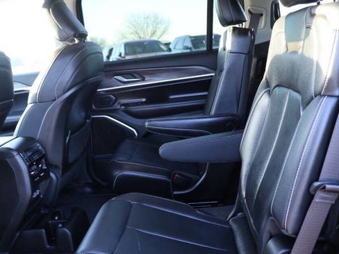 Used 2021 Jeep Grand Cherokee L Limited image 18