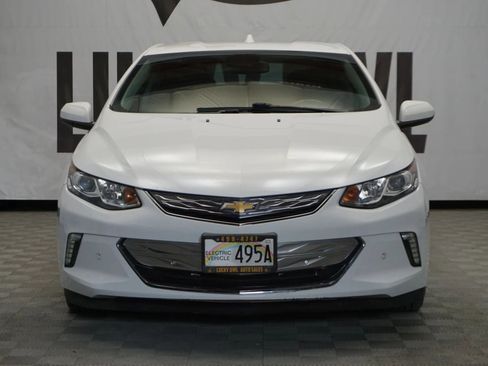 Used 2017 Chevrolet Volt Premier image 2
