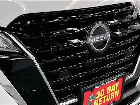 New 2025 Nissan Kicks Play S image 57