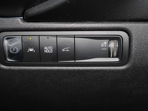Used 2024 Chevrolet Equinox EV LT FWD image 24