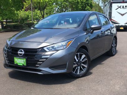 Used 2025 Nissan Versa SV w/ Trunk Package