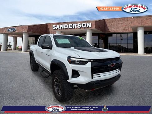 Used 2025 Chevrolet Colorado ZR2 w/ Technology Package AWD/4WD image 1