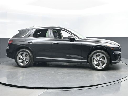 Used 2026 Genesis GV70 2.5T Advanced image 4