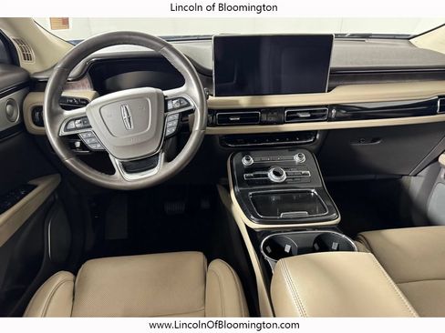 Used 2023 Lincoln Nautilus Reserve w/ Equipment Group 202A AWD/4WD image 18